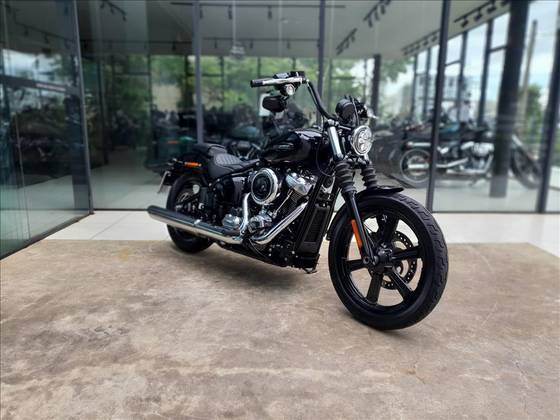 HARLEY-DAVIDSON STREET BOB 